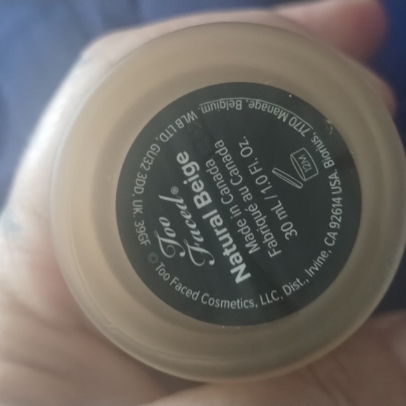 Too faced Born This Way foundation - Picture 4 of 5